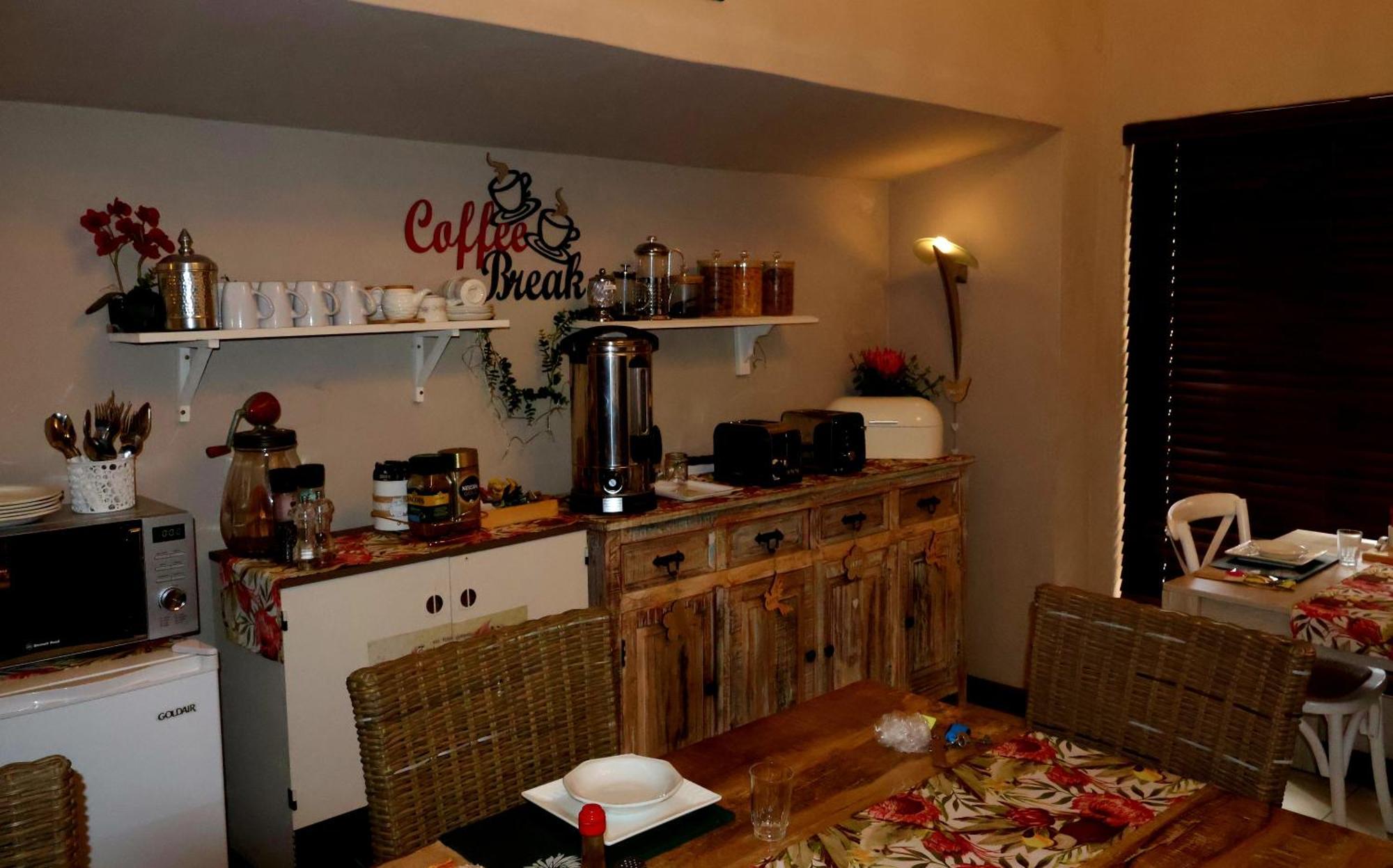 The Leopard Tree Bed & Breakfast Polokwane Exterior photo