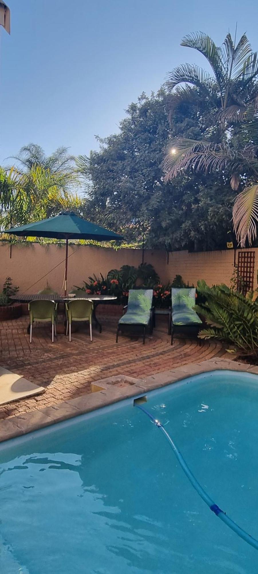 The Leopard Tree Bed & Breakfast Polokwane Exterior photo